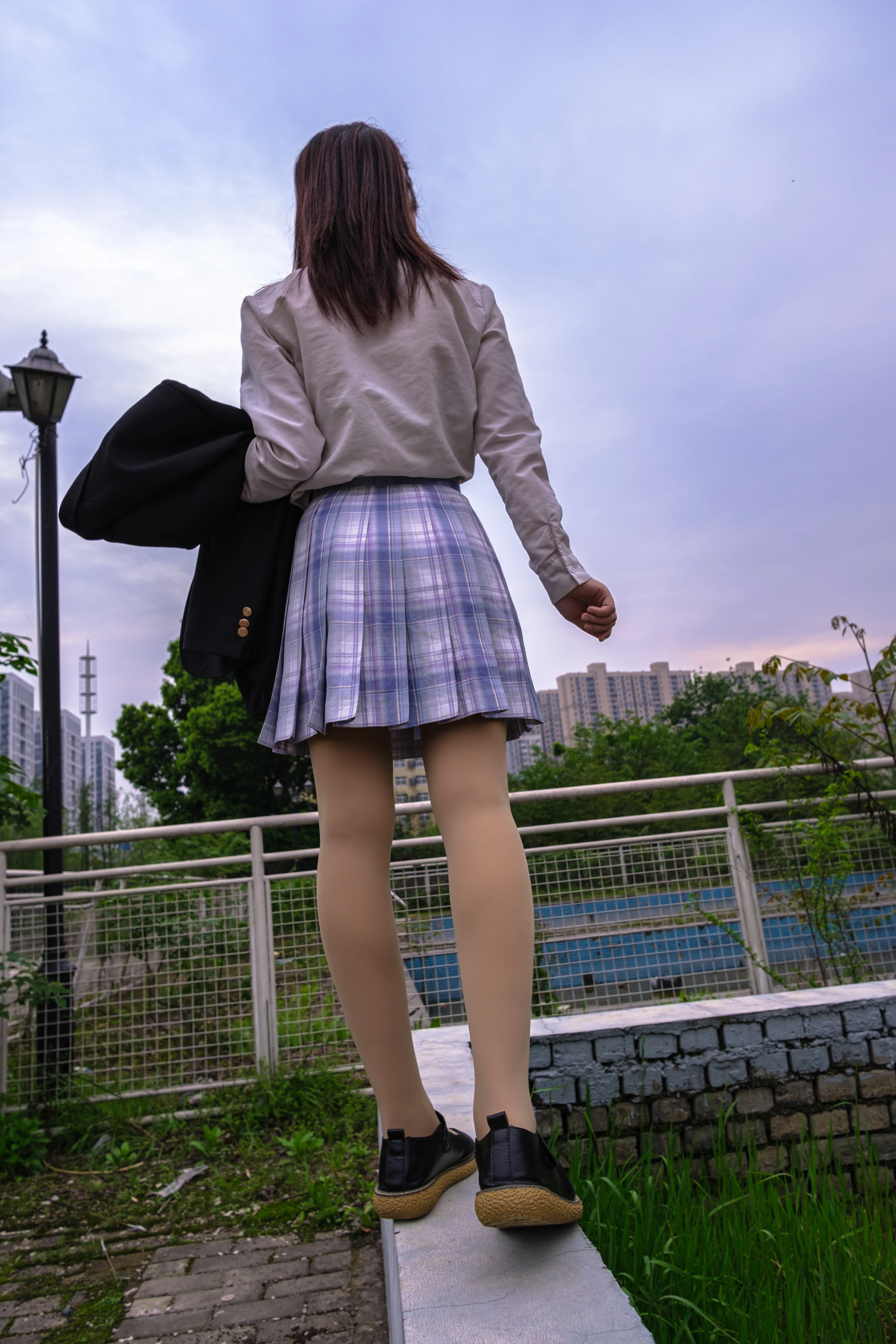 森萝财团 月下001 小夜 肉丝 300D 真空 [76P] 2