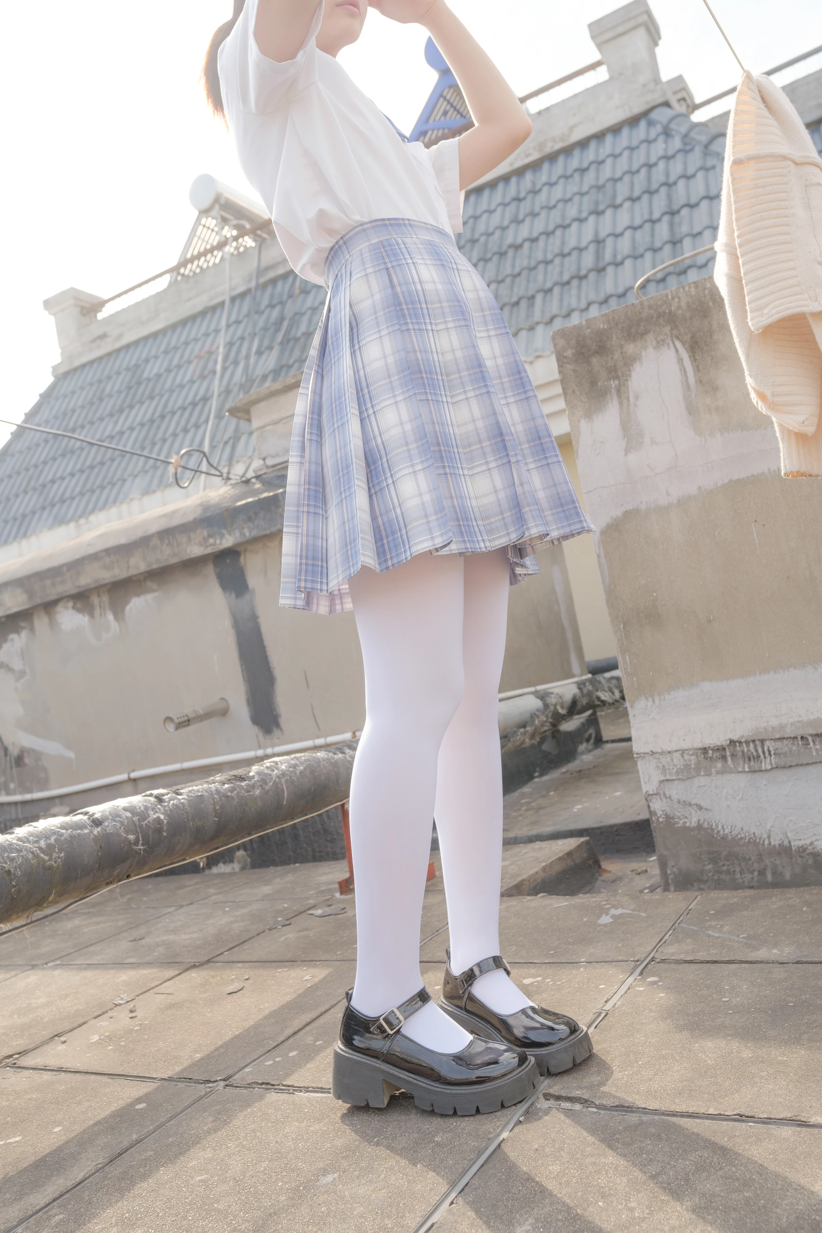 森萝财团 月下005 小夜 白丝 真空80D [74P 1V] 3