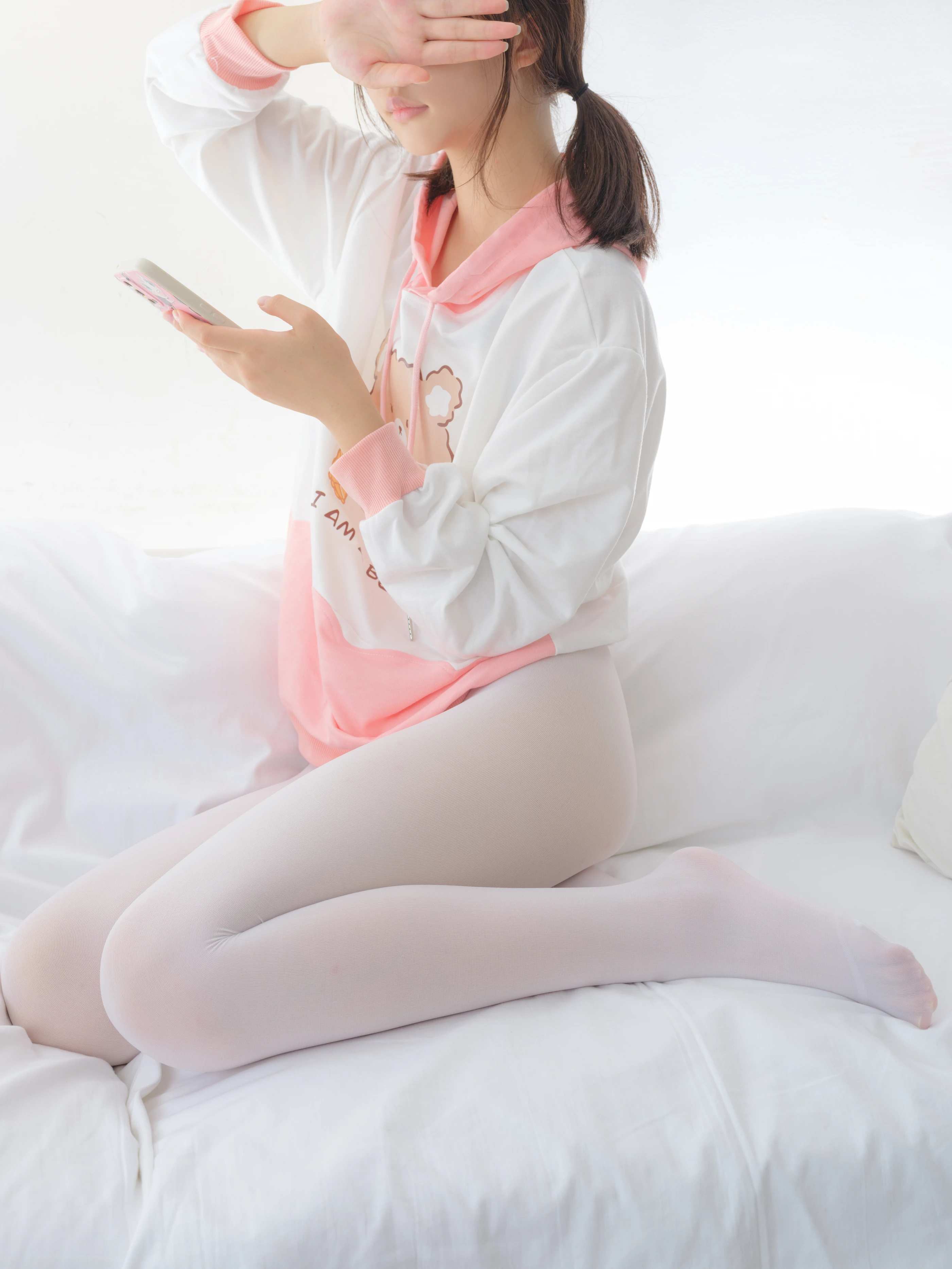 森萝财团 雨云 02E4K [144P 1V] 1